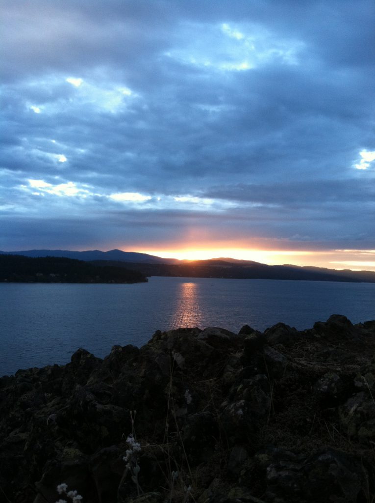 Image of Coeur d'Alene Lake sunset.