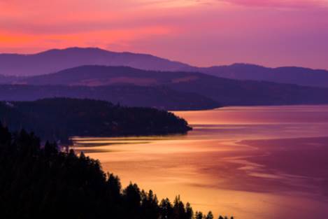 Image of a sunset at Coeur d'Alene Lake